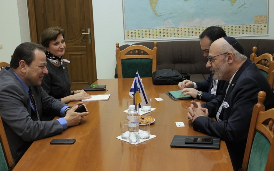 Посол Лион встретился с директором Дипакадемии Украины